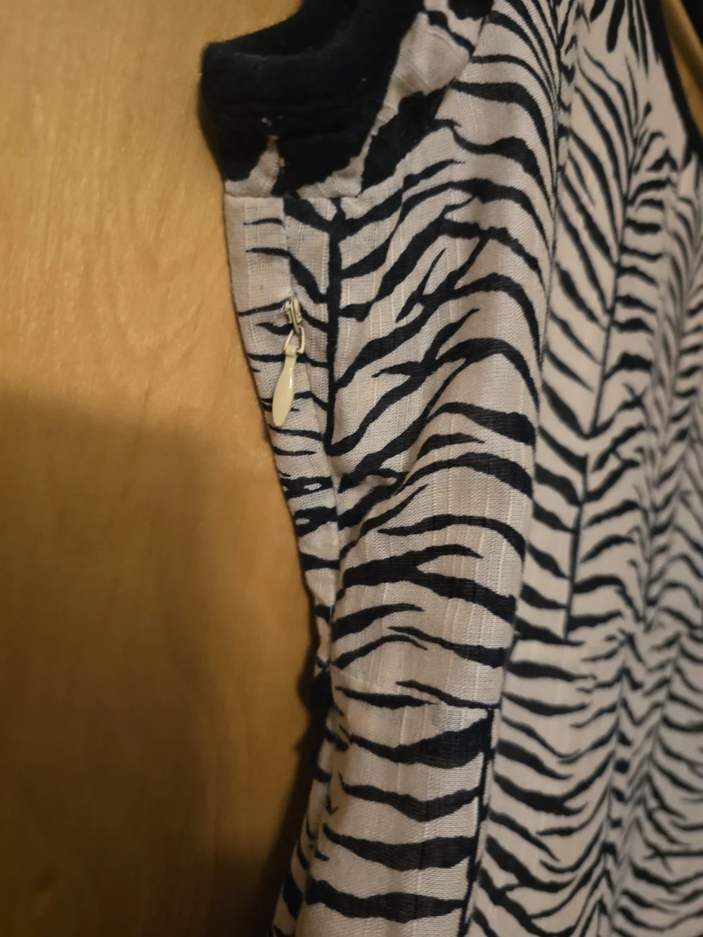 Free People Size 10 Black & Ivory Zebra Floral Print Cotton Empire Waist Dress